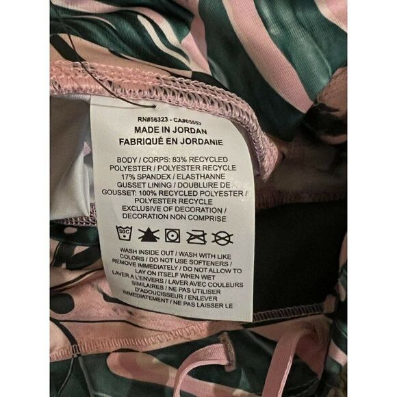 Nike Floral Multicolor Fast Crop Runway Women Leggings Women's Extra Small NWT - Picture 7 of 7